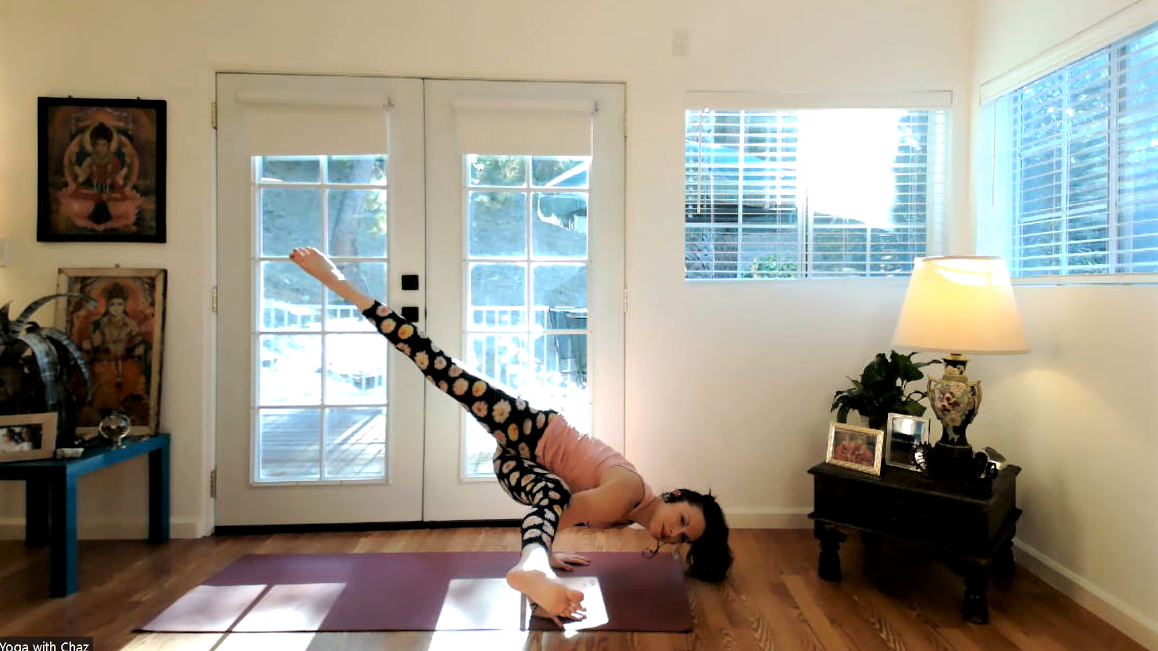 Make more room in your life! (EKA PADA KOUNDINYASANA I)