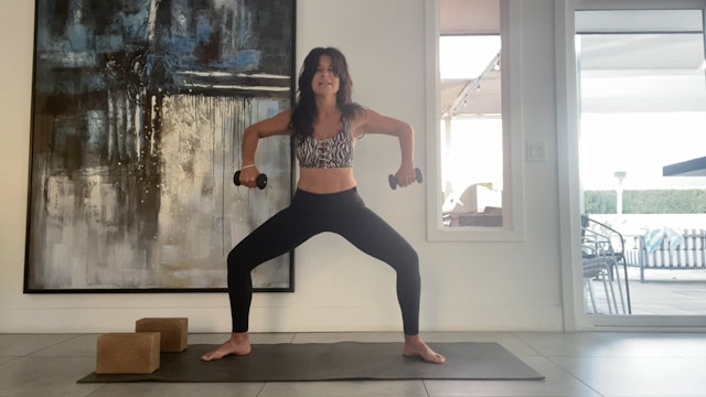 Yoga Strong Workout Level 2 (weights optional)