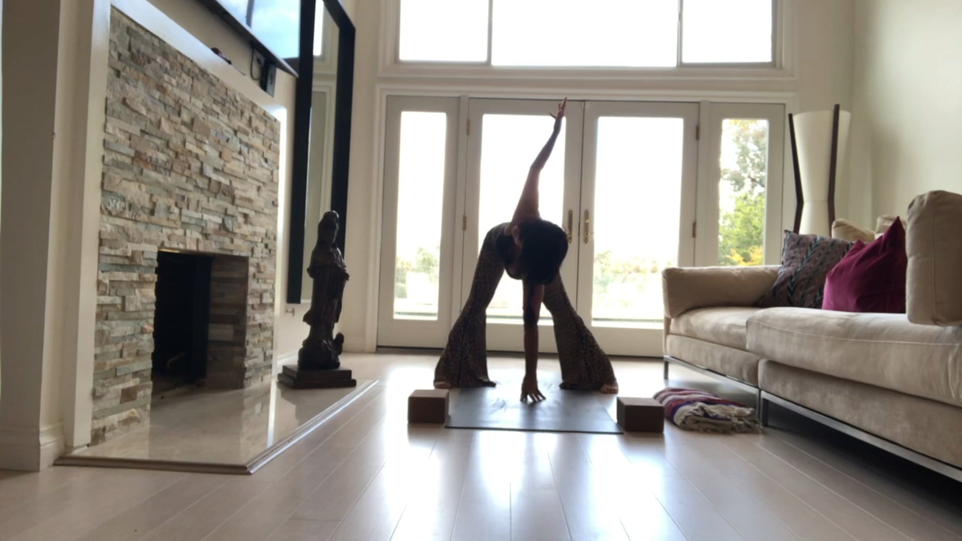 Slow Flow & Glow w/Music Level 1