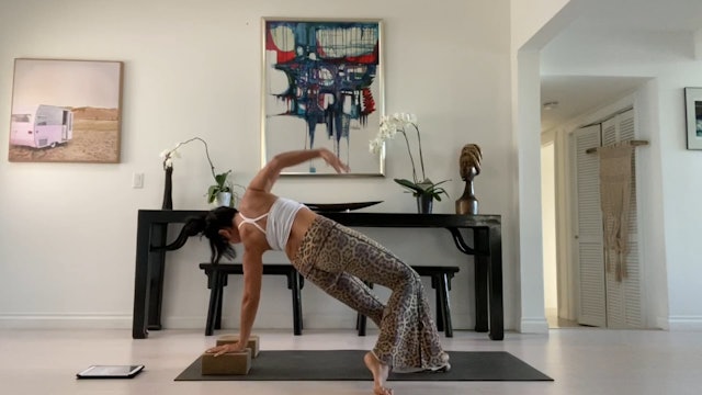 Express Yoga Workout Level 3 (32 min. flow only)