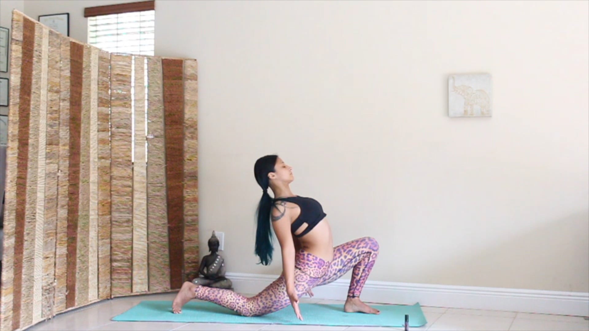 yogawithlaura Video