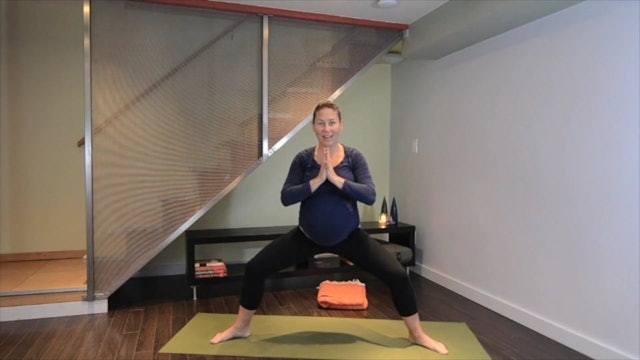 Prenatal Yoga Full Practice 17 min.