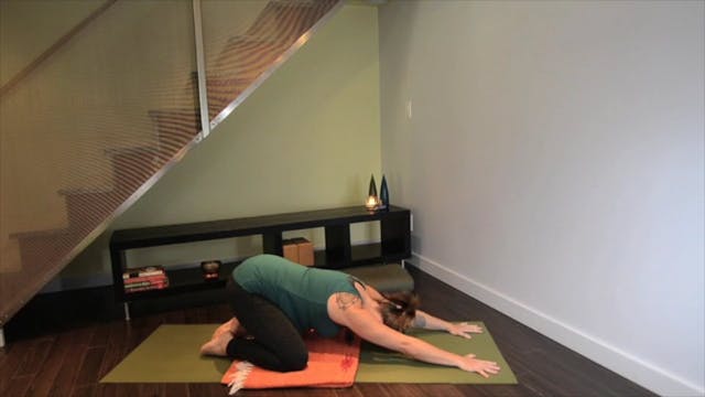 Prenatal Yoga Low Back 10 min