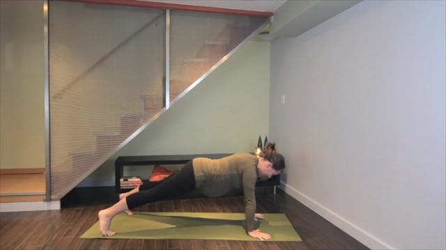 Prenatal Yoga Strong Flow 13 min