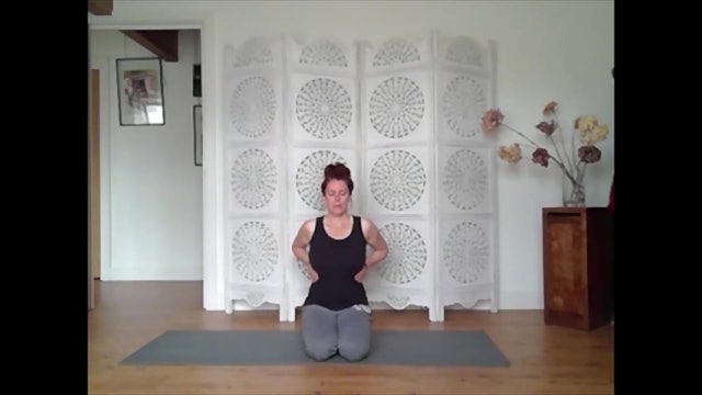  Breathing Practice - Expanding through the ribs
