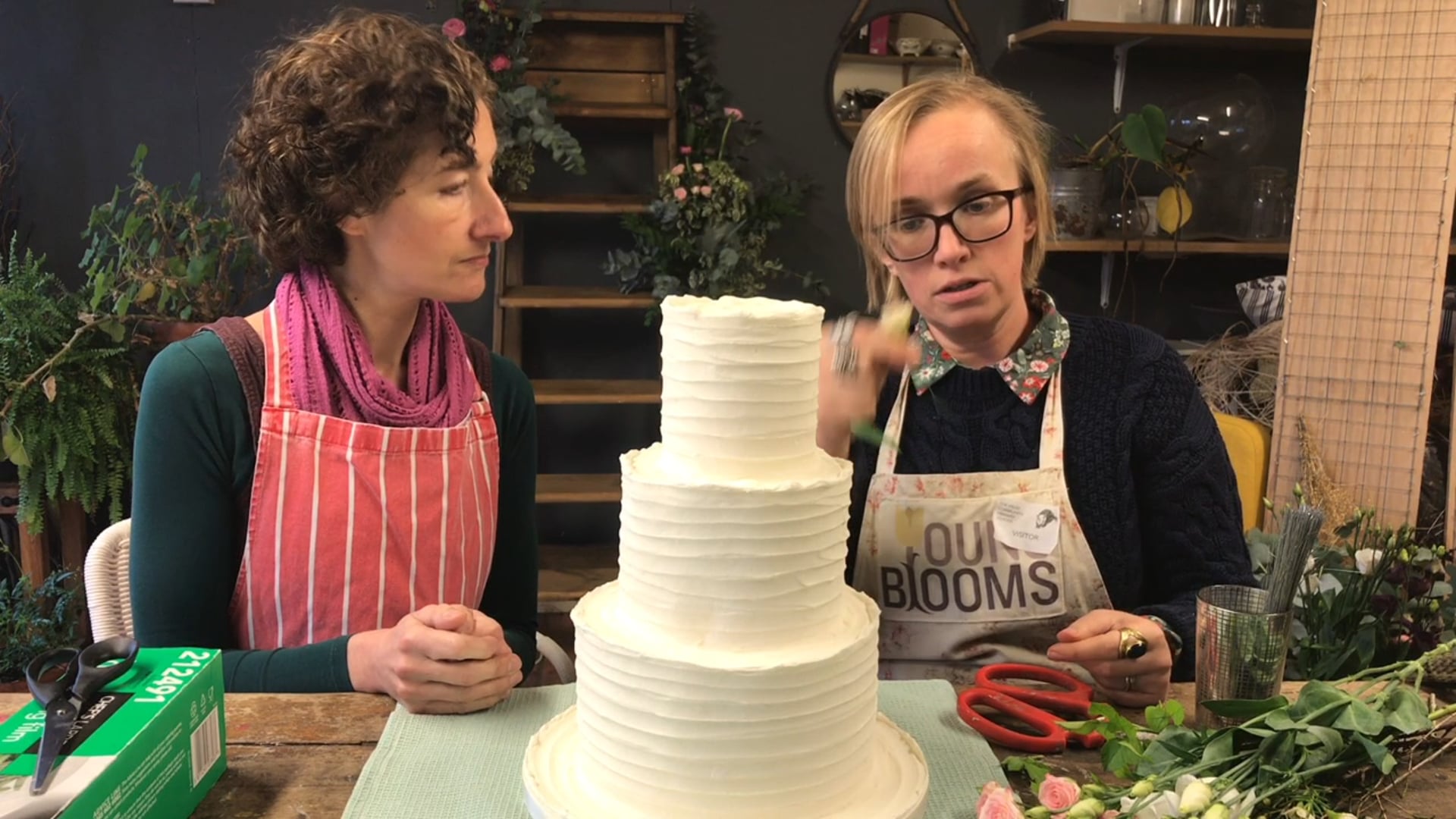 Wedding cake flowers