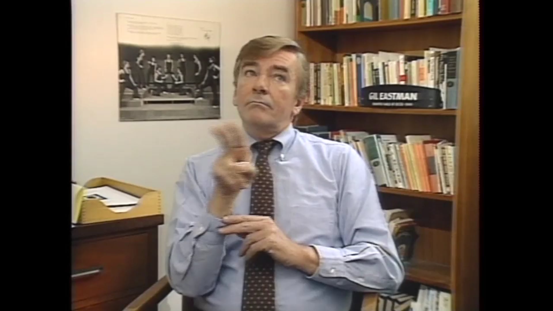 9A Fingerspelling - Adult Signers