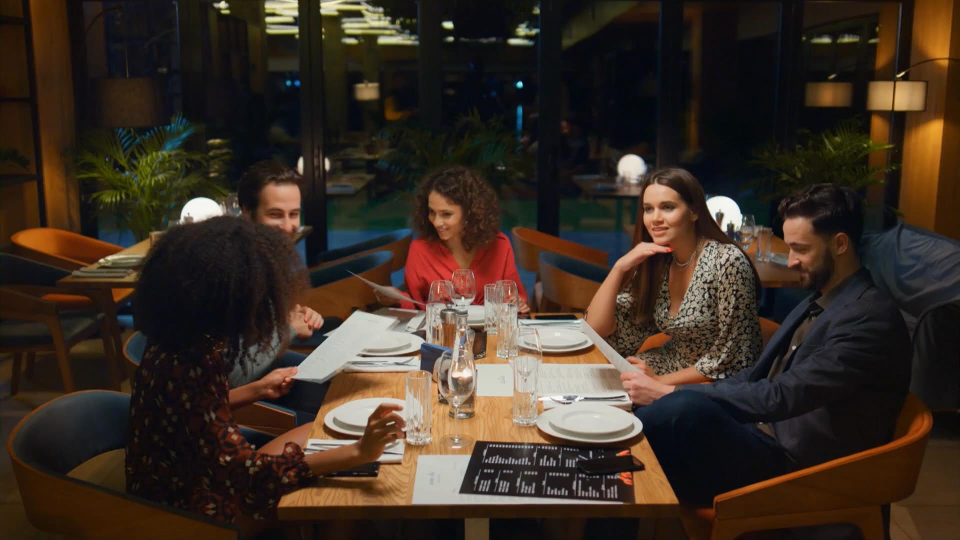 Fall Restaurant Week, Kid-Friendly Doctor's Office, & Dorm Decor | AZ Living