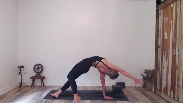 30 Min YogaWorks w/ Ashley- Wild Thin...