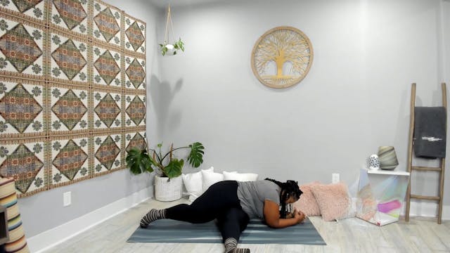 45 min. Yin Yoga w/ Tamika - Earth | ...