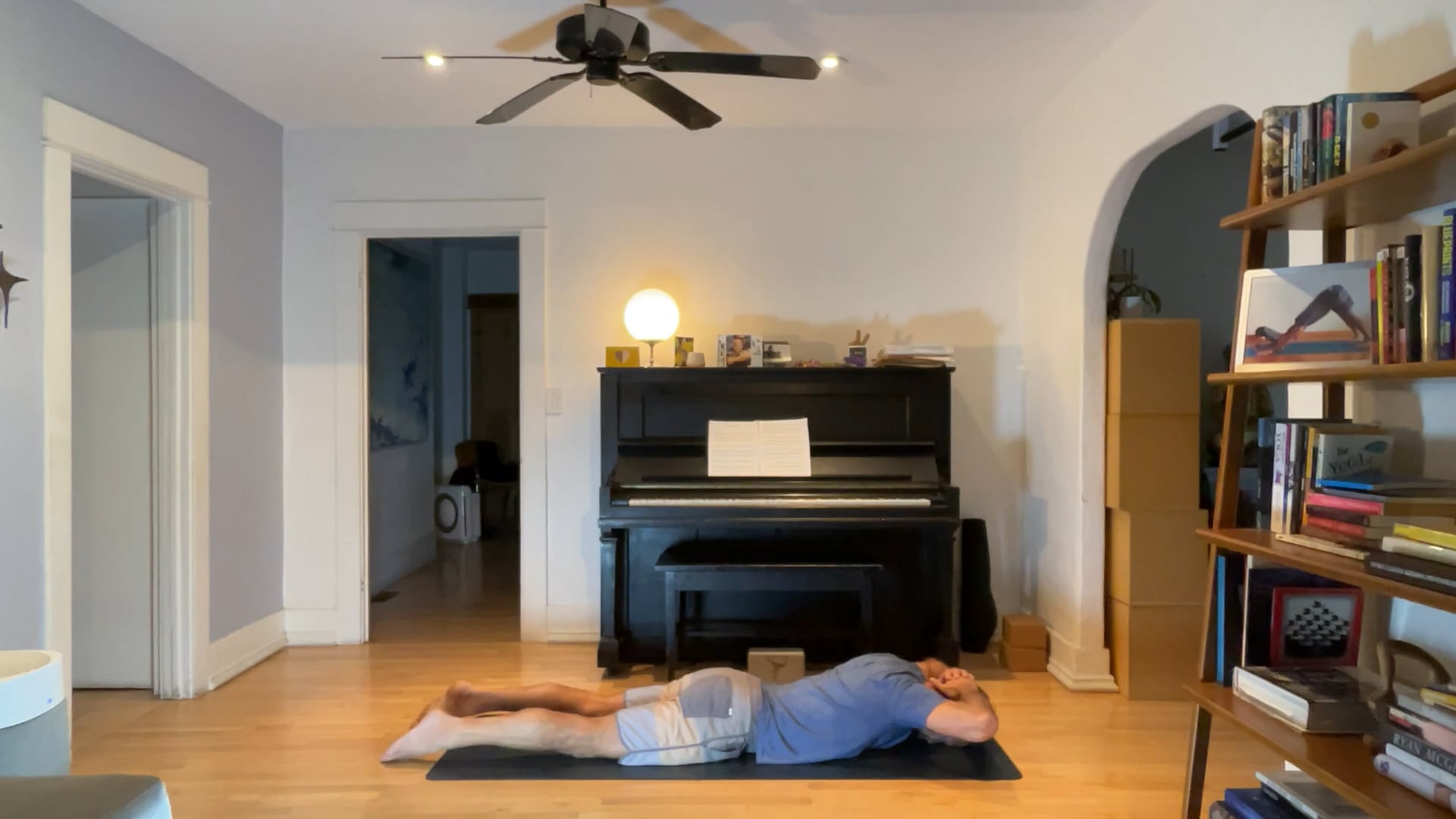 30 min Rise & Shine Vinyasa : Vytas