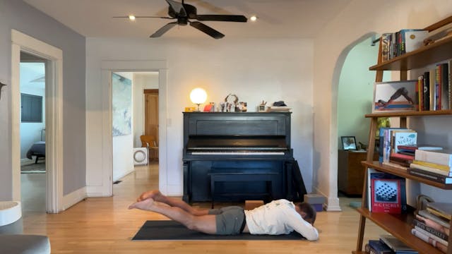 45 min Vinyasa 2 : Vytas