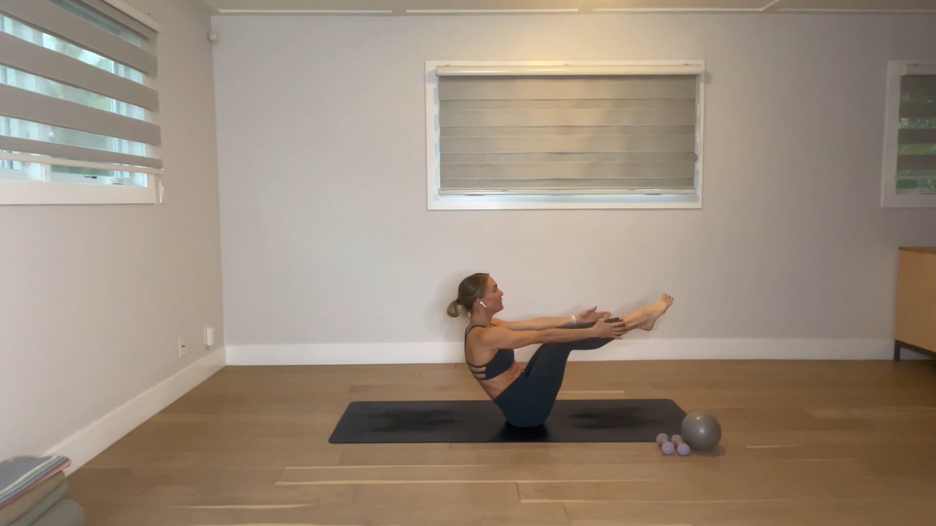 25 min Barre Tone w/ Maya - 1/26/25