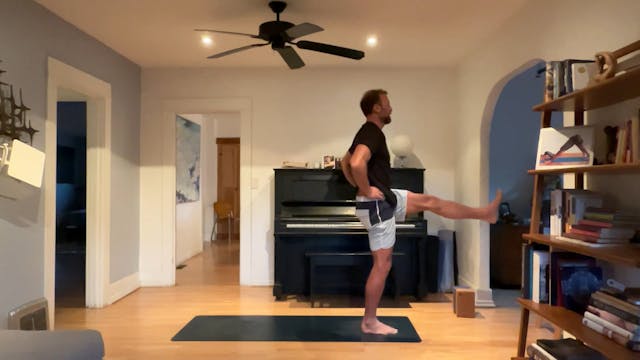 30 min All Levels Vinyasa w/ Vytas - ...