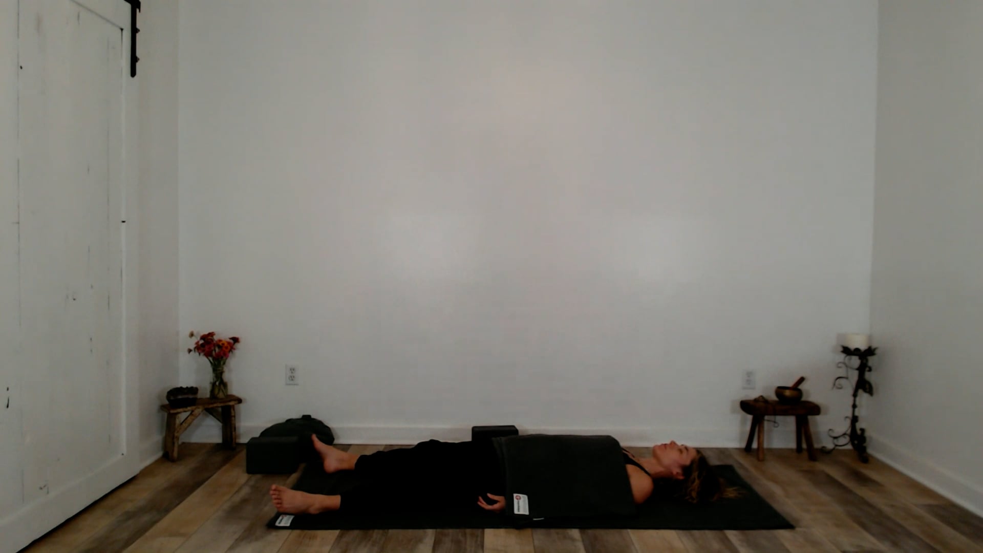 60 min Stretch and Unwind - Grace and Wholeness: Ashley