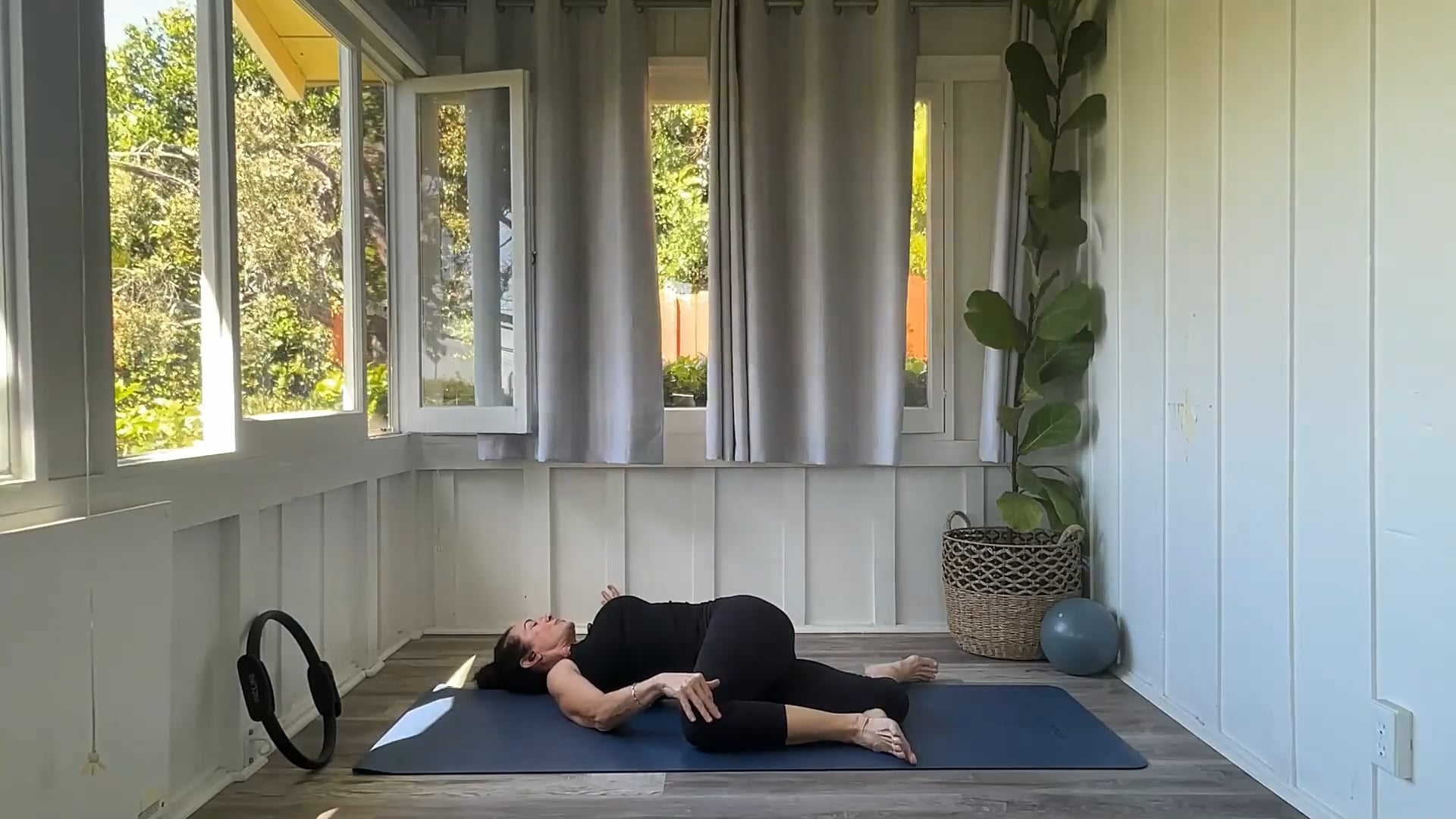 45 min Full Body Pilates The Ring: Tracy
