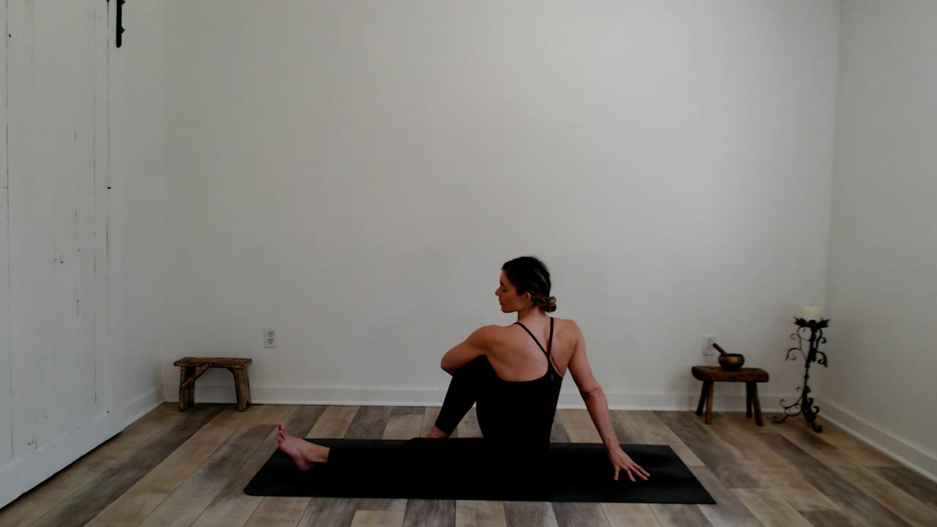 10 min Recovery & Stretch w/ Ashley