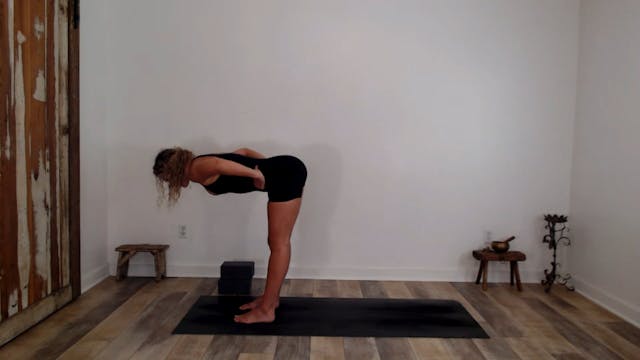 60 Min Vinyasa Flow w/ Ashley - Slow,...