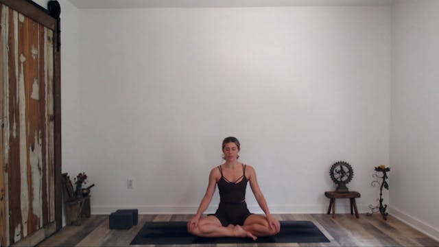 30 Min YogaWorks w/ Ashley - Peaceful...