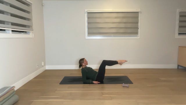 30 min Barre Tone w/ Maya - 2/13/25