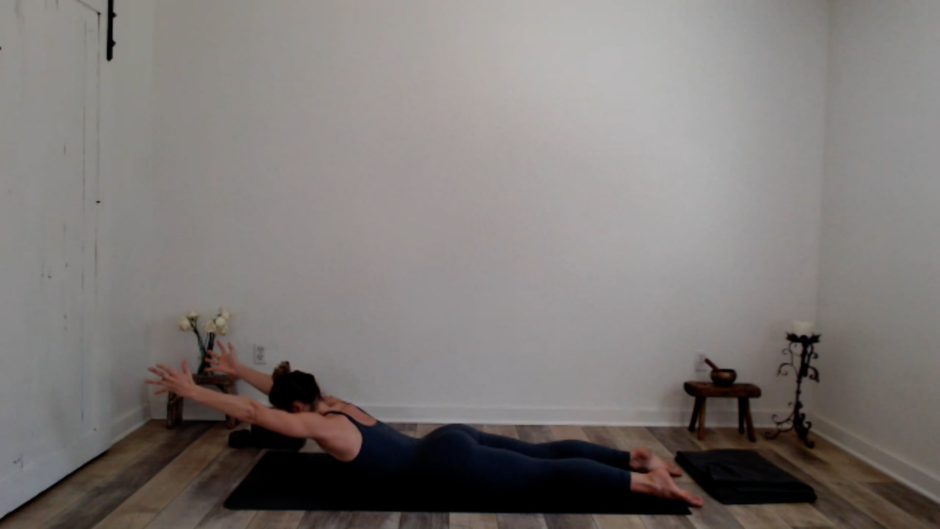 60 min Vinyasa Flow w/ Ashley- You Ca...