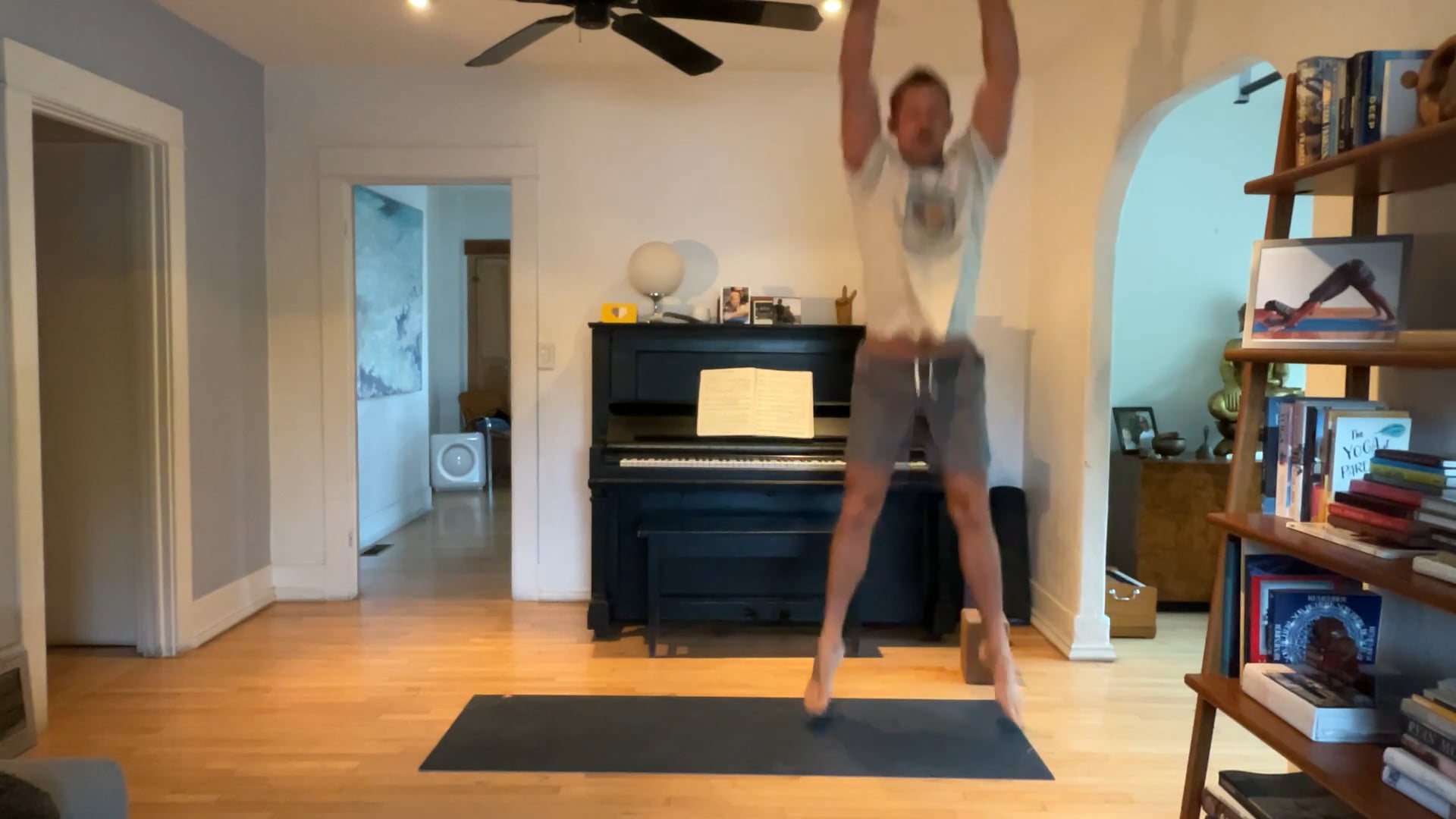 30 min Rise & Shine Vinyasa w/ Vytas ...