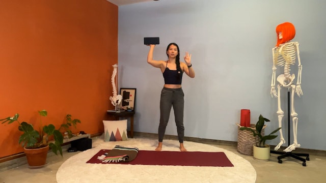 45 min Therapeutic Yoga w/ Elena – Water-bending Shoulders – 6/26/23