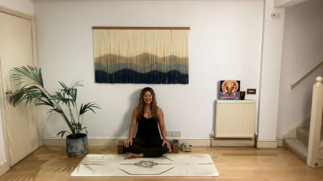 10 min Tune into your Flame Meditatio...