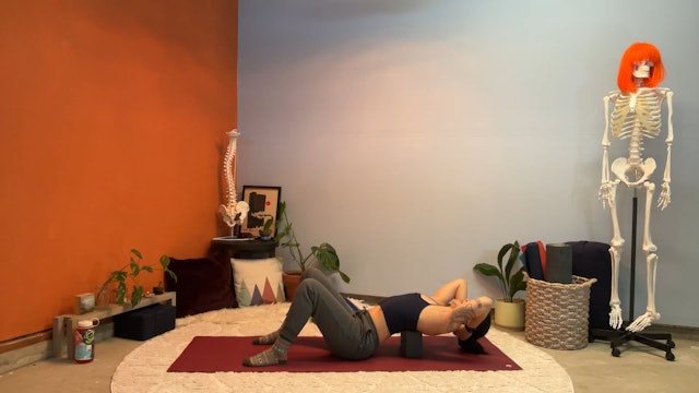 30 min Therapeutic Yoga with Elena - Mobilize Your Ribcage