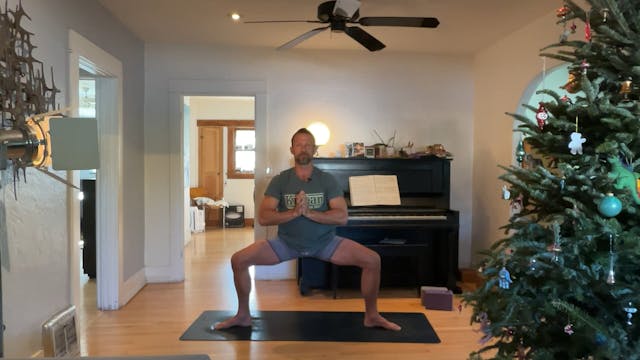 45 min Standing Strong Vinyasa 2 : Vytas