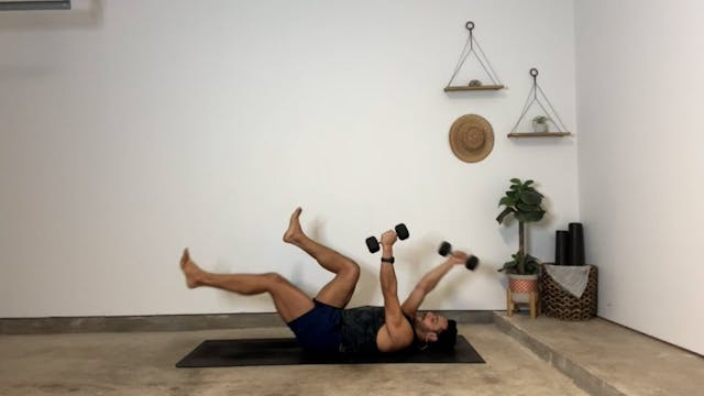 45 min Yoga Sculpt w/ Gustavo - Full ...