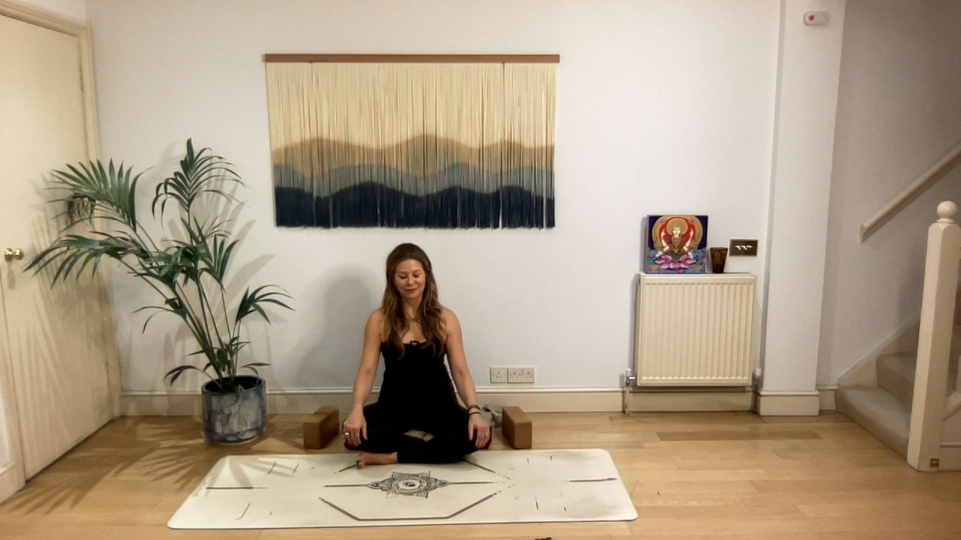 10 min Move into Ease Meditation Level 2/3: Mia