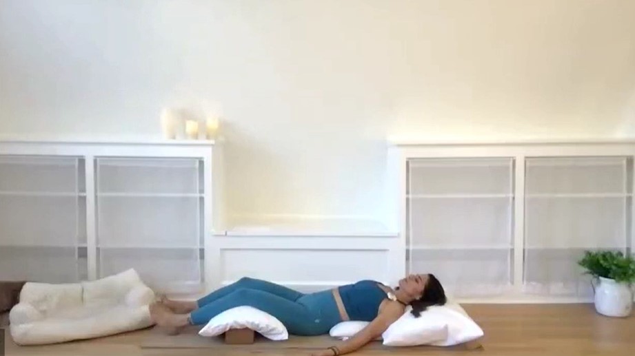 30 min Expand Your Breath And Flow Into Rest & Digest w/ Jillian Pransky