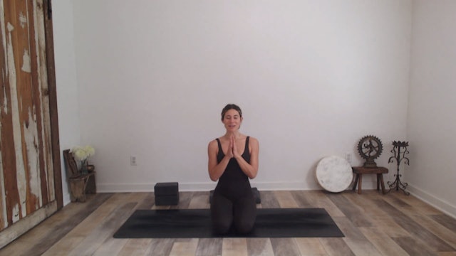 60 Min Yogaworks w/ Ashley Calm Deep Flow 01/12/2023