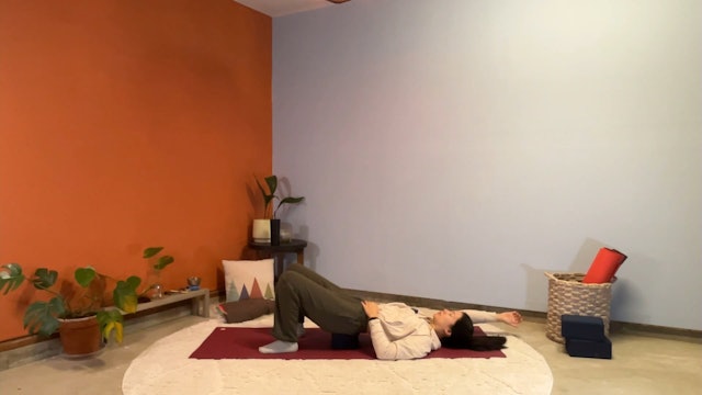 60 min Therapeutic Yoga w/ Elena - Shoulders/Neck Reset 1/11/24