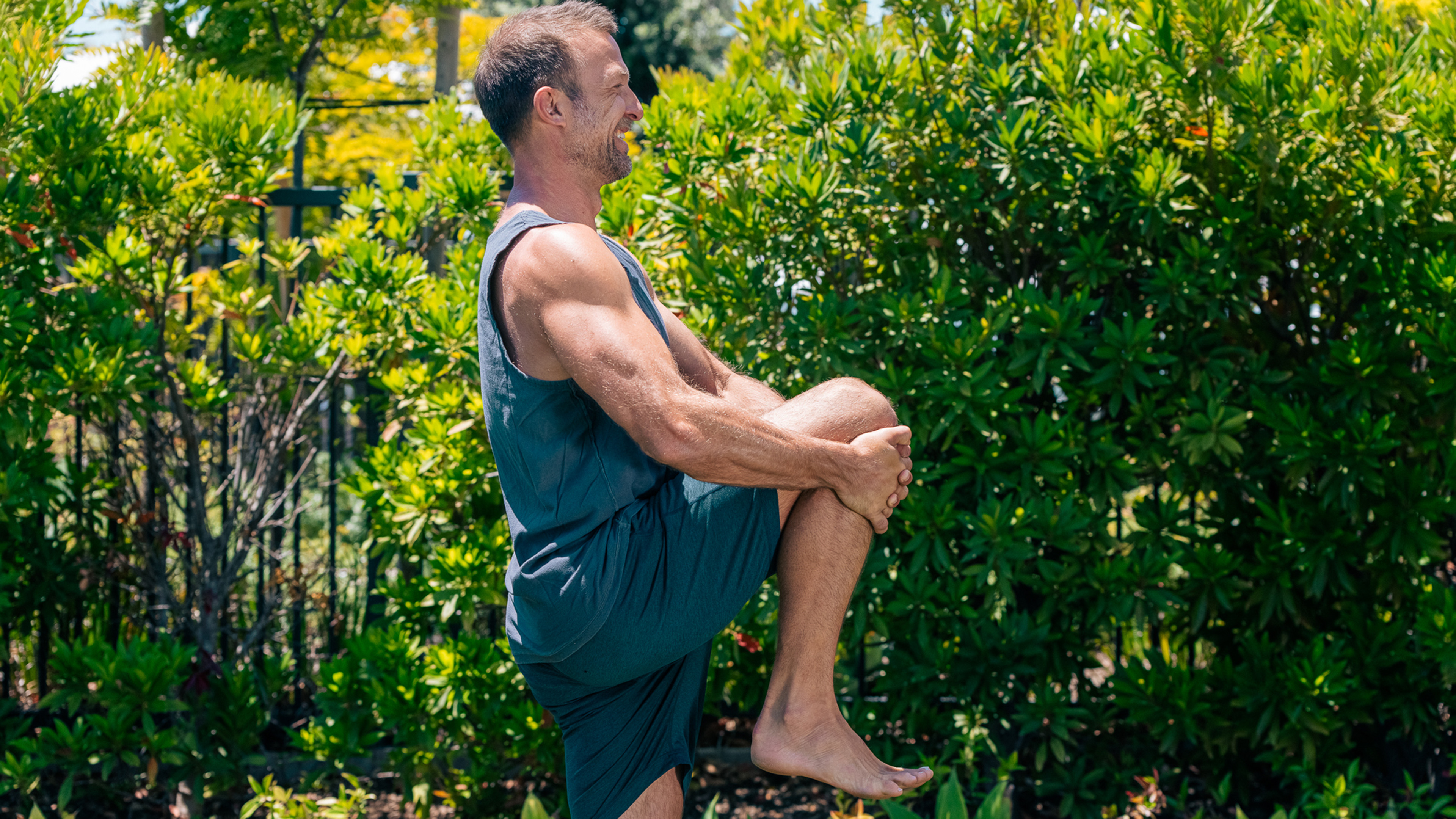 30 min Outer Hips Flow w/ Vytas