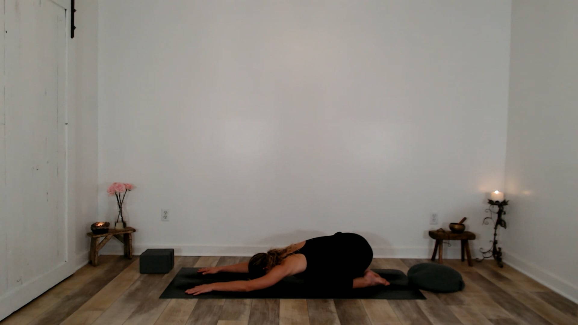60 min Soft, Supportive Reset Stretch & Unwind: Ashley