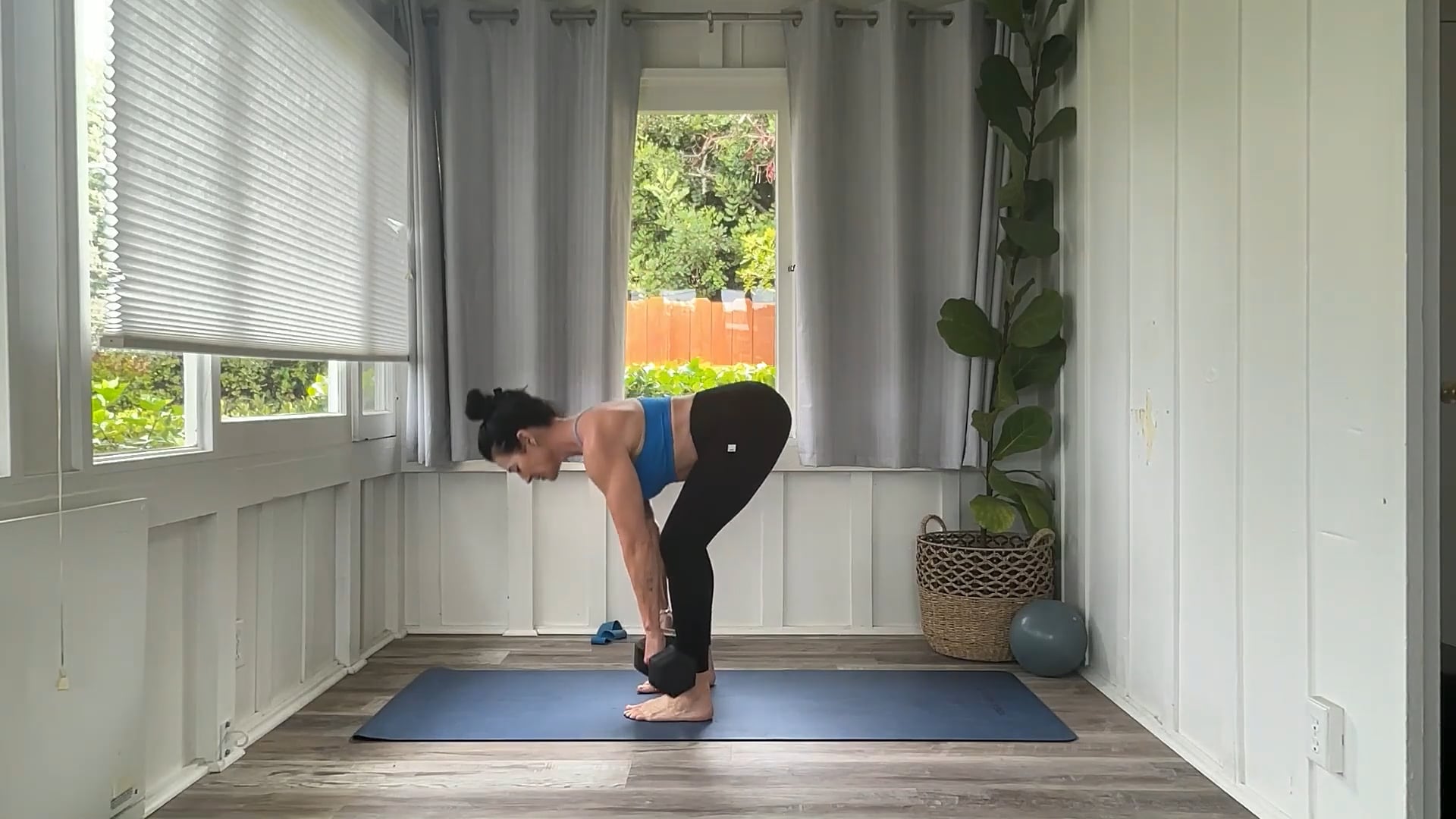 45 min Body Sculpt Legs + Core: Tracy