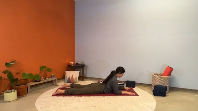 60 min Therapeutic Yoga w/ Elena – Balanced Spine & Core 3/19/24
