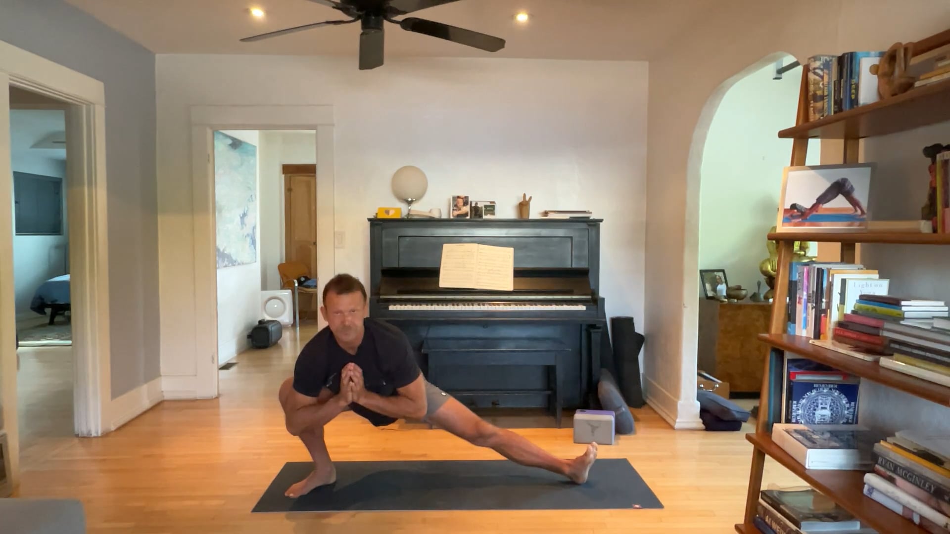 45 min Vinyasa  2 w/ Vytas - Mobile a...