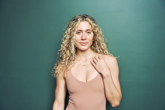 LIVE: YogaWorks All Levels w/ Ashley ...