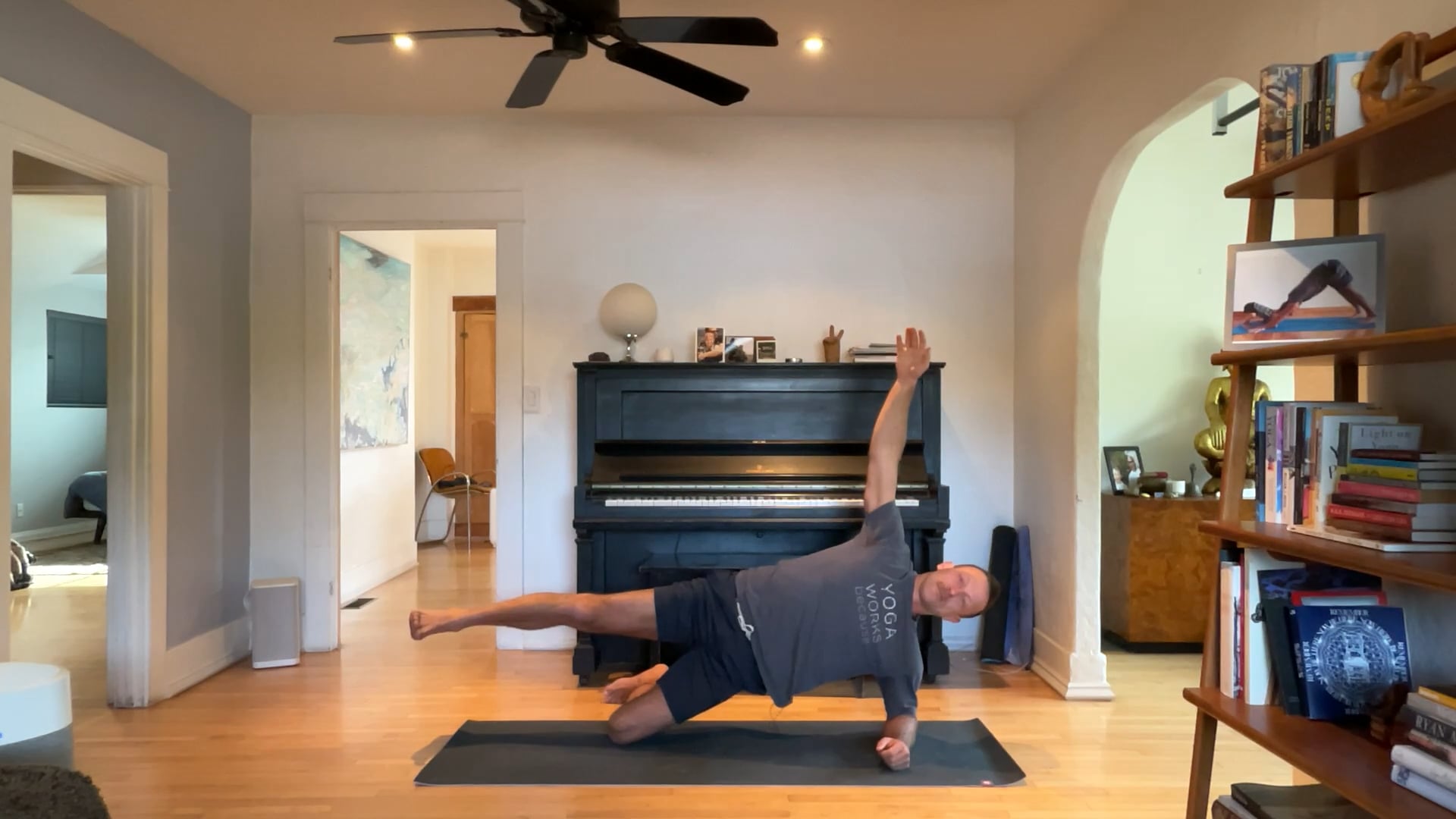 45 min Vinyasa 2 w/ Vytas - Hip Hop 1/22/25