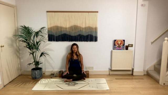 10 min Meditation w/ Mia - Return to ...