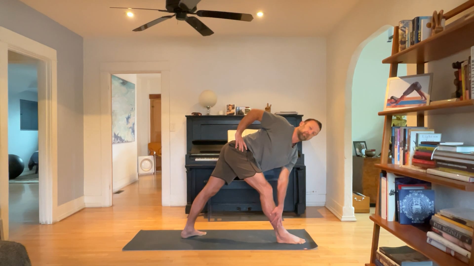 45 min Vinyasa 2 w/ Vytas - Midweek S...