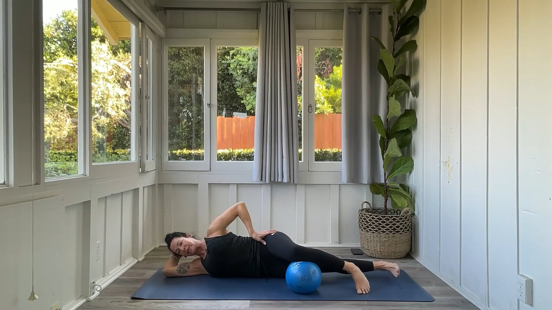 45 min Full Body Pilates: Tracy