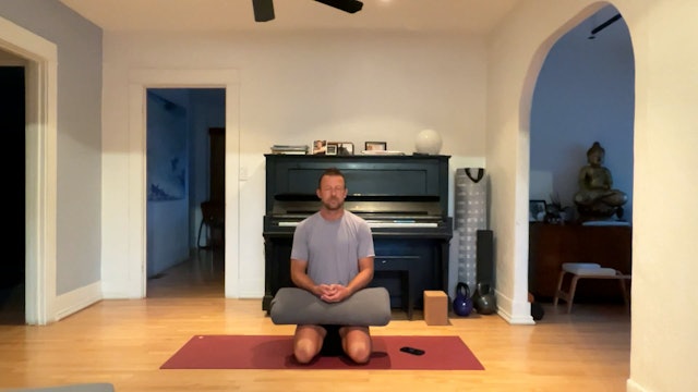 10 min Meditation w/ Vytas – Presence & Gratitude 8/15/23