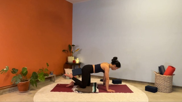 45 min Hatha Yoga 1-2 w/ Elena - Powe...