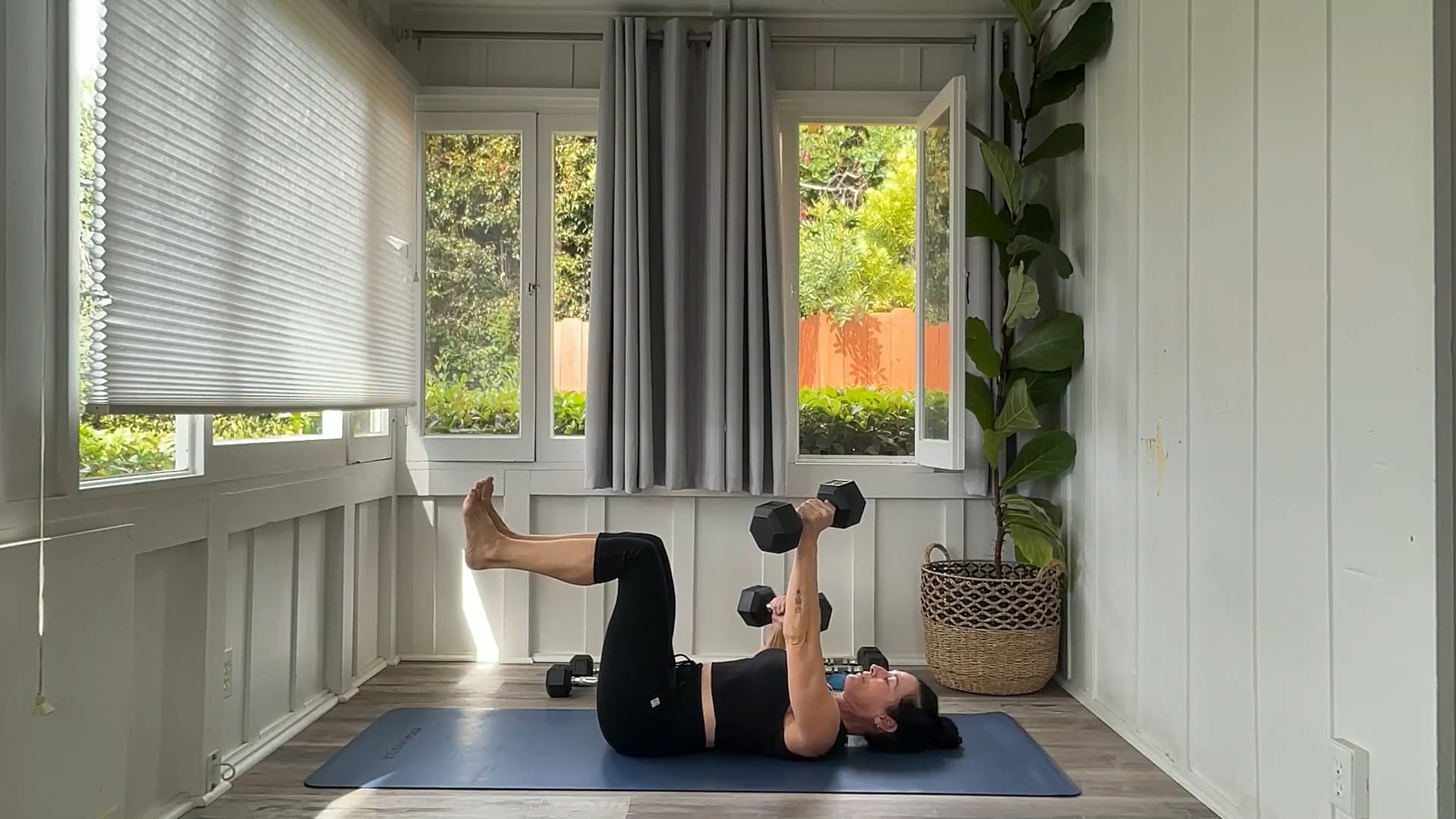 45 min Body Sculpt Upper Body Sets: Tracy