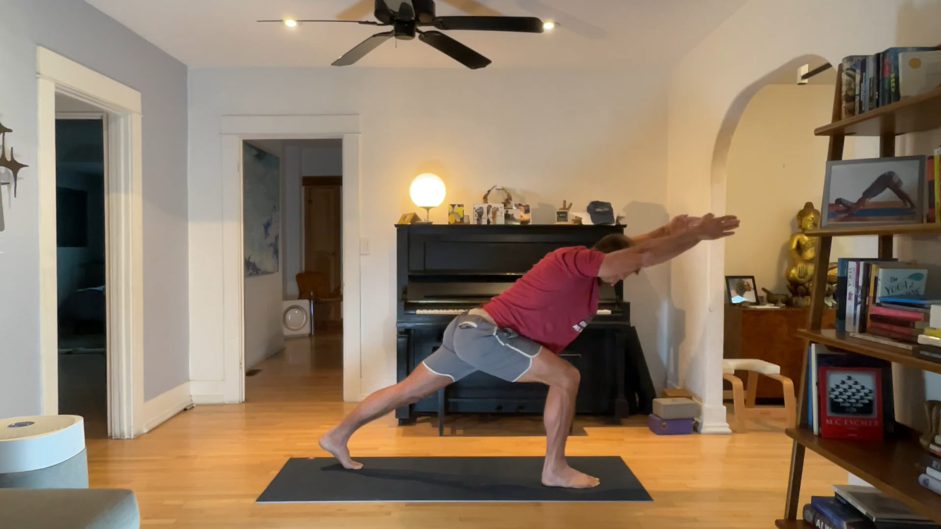 45 min Strong Vinyasa 2 : Vytas