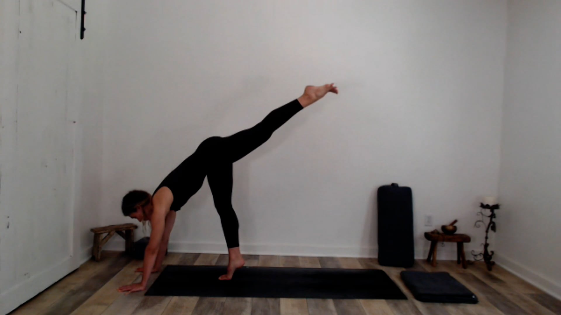 60 min Vinyasa Flow  w/ Ashley - Play Over Perfection 06/03/2025